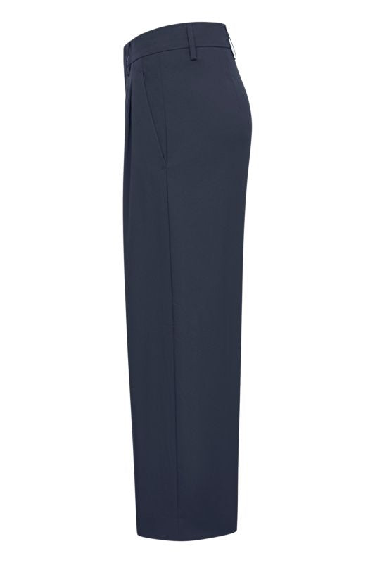 Noa Crop Navy