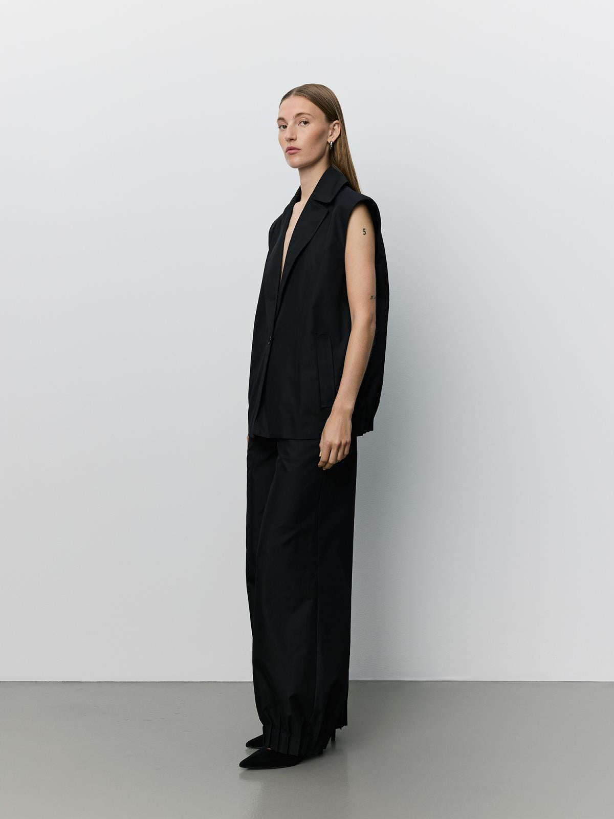 Lanea Hem Vest