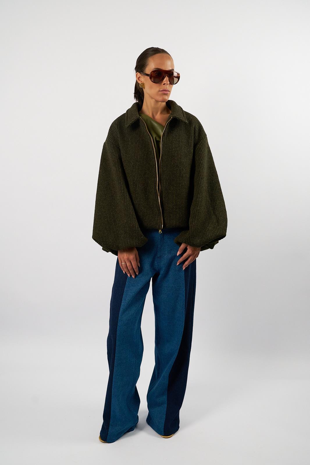 Omi Khaki