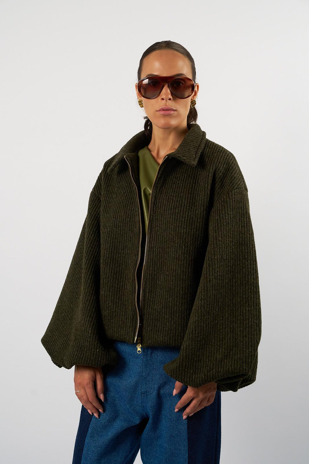 Omi Khaki